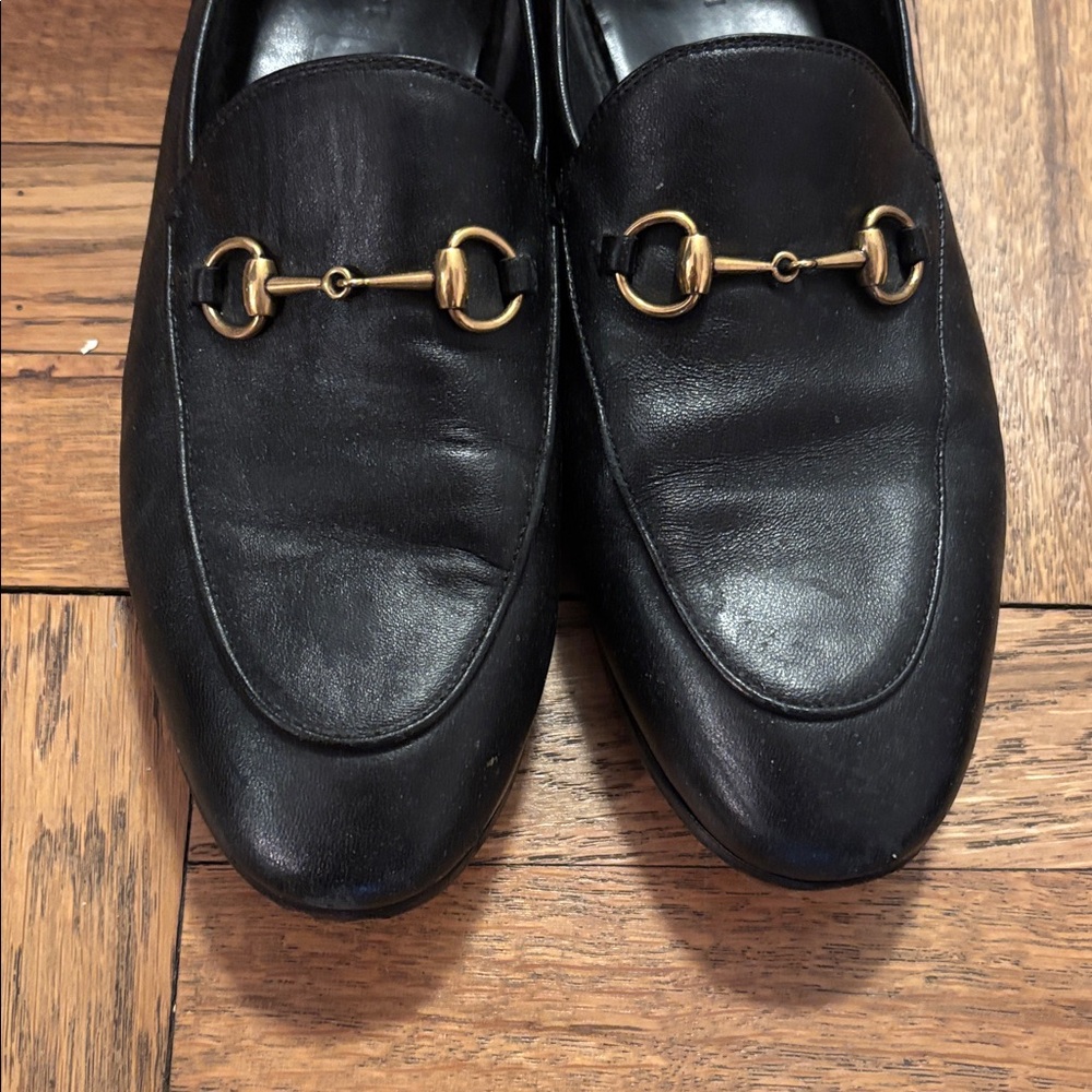 Gucci Brixton Black Leather Loafers with Gold Hardware - Picture 4 of 5